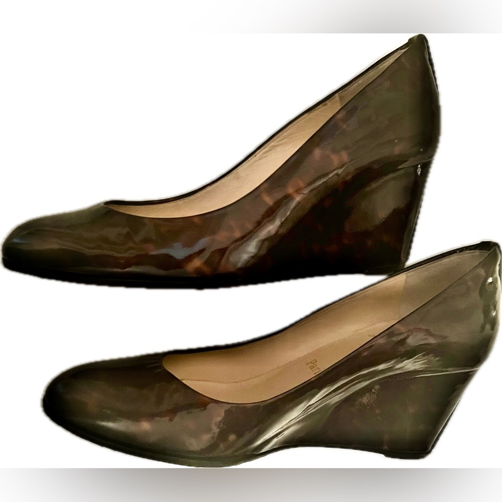 **Christian Louboutin chocolate patent leather wedges - Picture 4 of 7